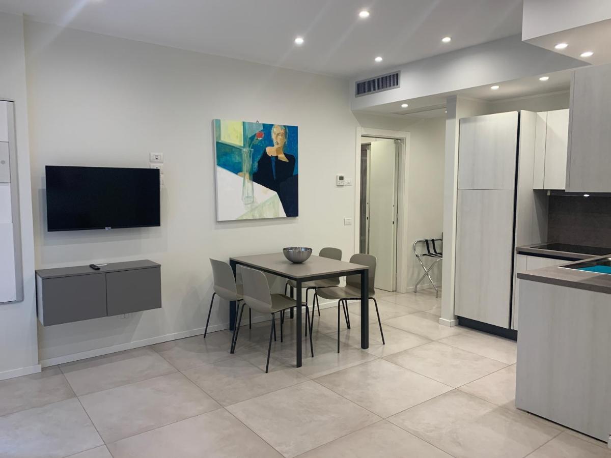 Casa Vacanze Residence Ideale Suites And Apartments 阿拉西奥 外观 照片