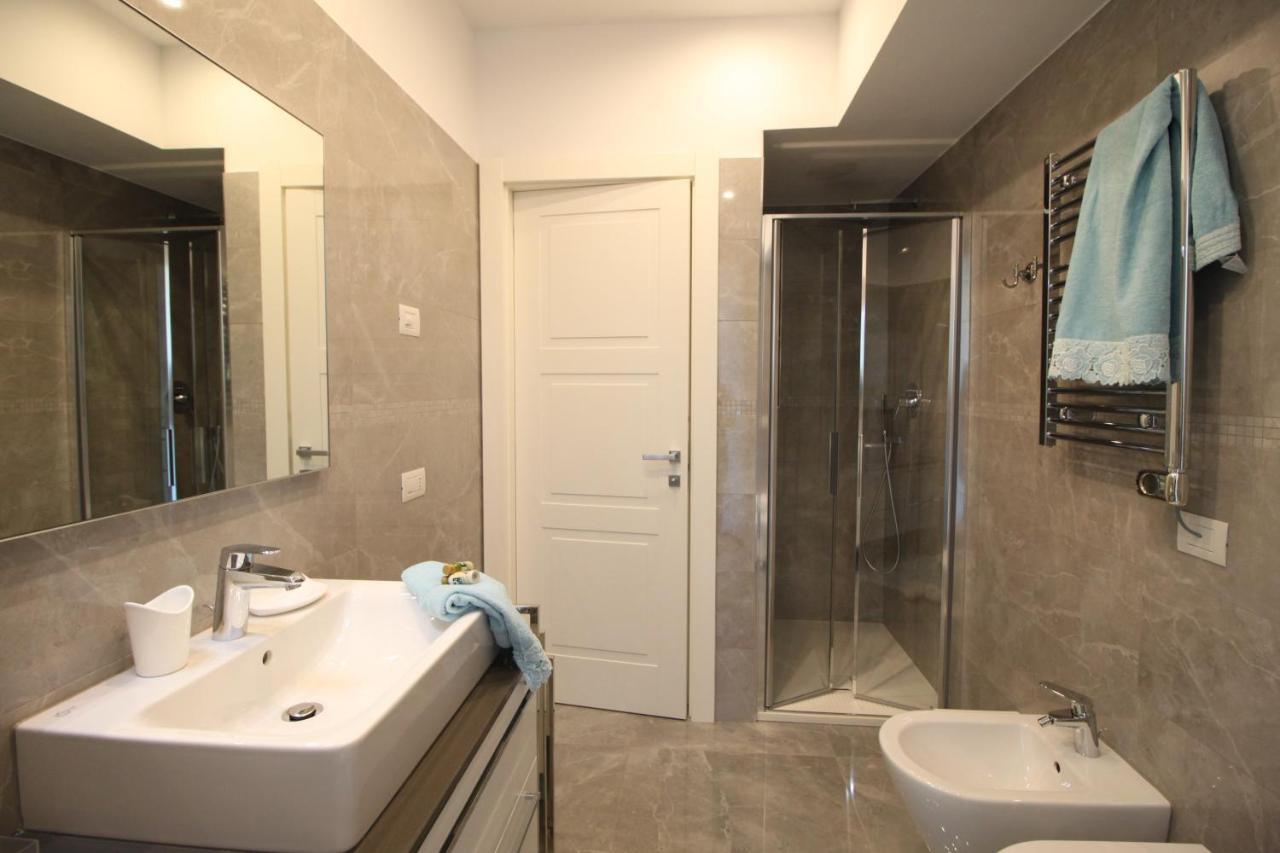 Casa Vacanze Residence Ideale Suites And Apartments 阿拉西奥 外观 照片