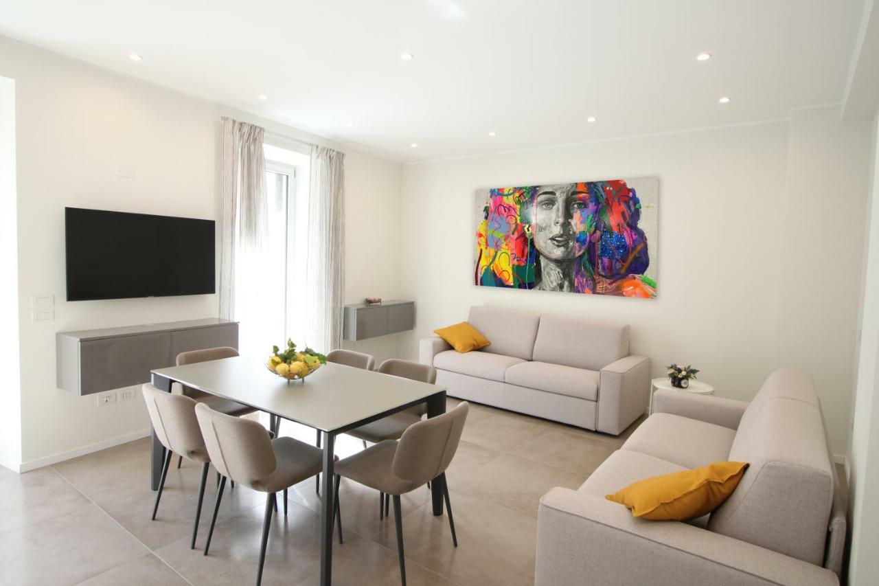 Casa Vacanze Residence Ideale Suites And Apartments 阿拉西奥 外观 照片